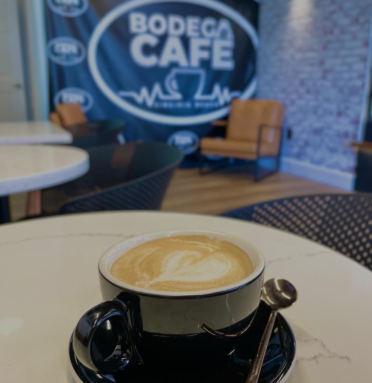 Latte art in a cup of Spanish latte